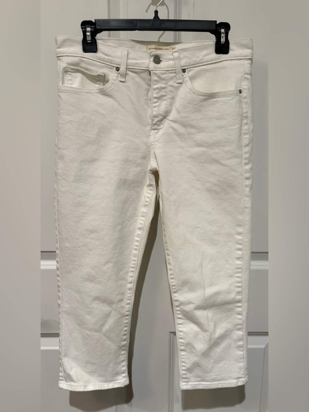 Levi's White Straight-Leg Capri Jeans